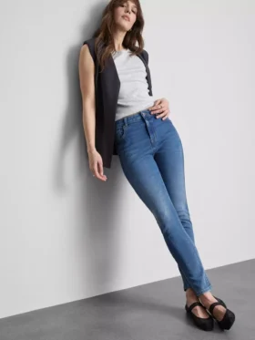 Το απόλυτο skinny τζιν με ψηλή μέση
