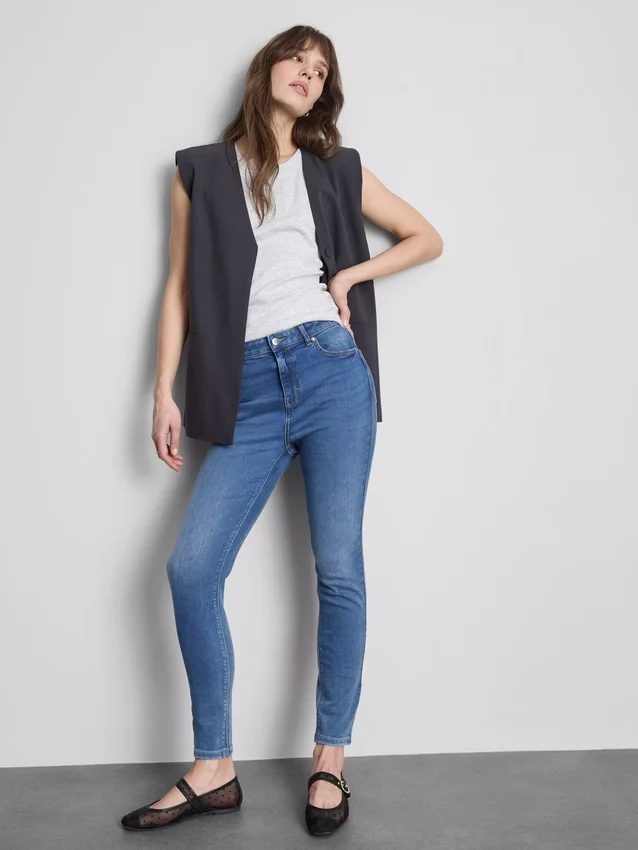 Το απόλυτο skinny τζιν με ψηλή μέση