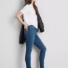 Το απόλυτο skinny τζιν με ψηλή μέση