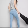 Το απόλυτο skinny τζιν με ψηλή μέση