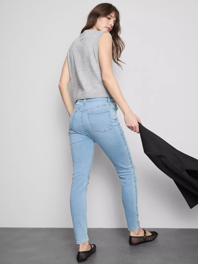 Το απόλυτο skinny τζιν με ψηλή μέση