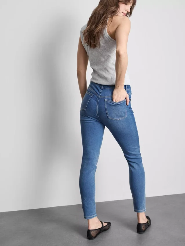 Το απόλυτο skinny τζιν με ψηλή μέση