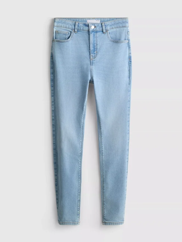 Το απόλυτο skinny τζιν με ψηλή μέση