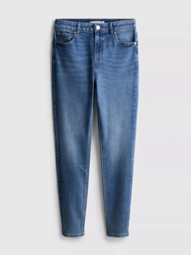 Το απόλυτο skinny τζιν με ψηλή μέση