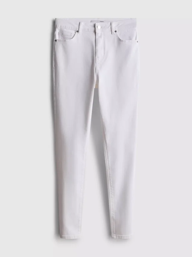 Το απόλυτο skinny τζιν με ψηλή μέση
