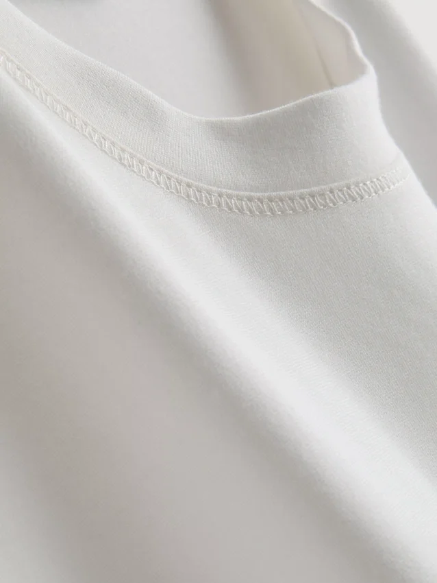 Το T-shirt The Edit με στενή εφαρμογή