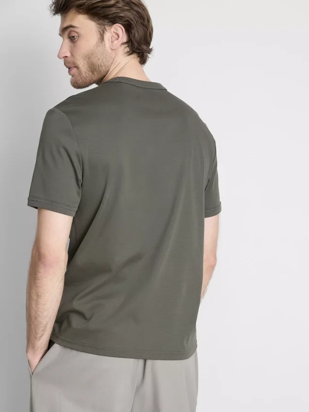 Το T-shirt «The Edit» με στενή εφαρμογή και μερσεριζέ ύφασμα