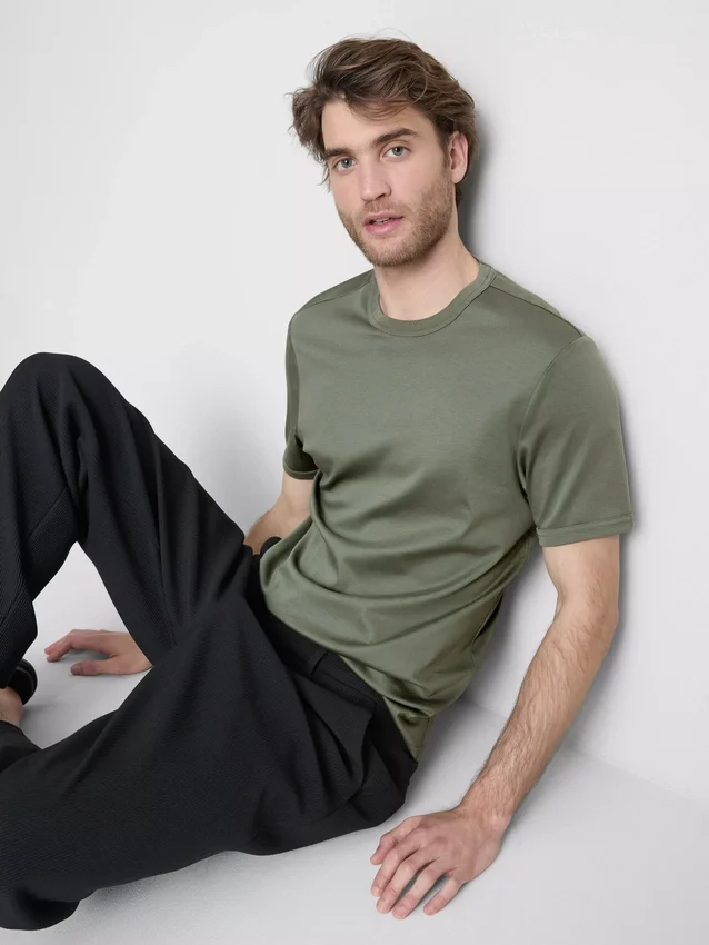 Το T-shirt «The Edit» με στενή εφαρμογή και μερσεριζέ ύφασμα