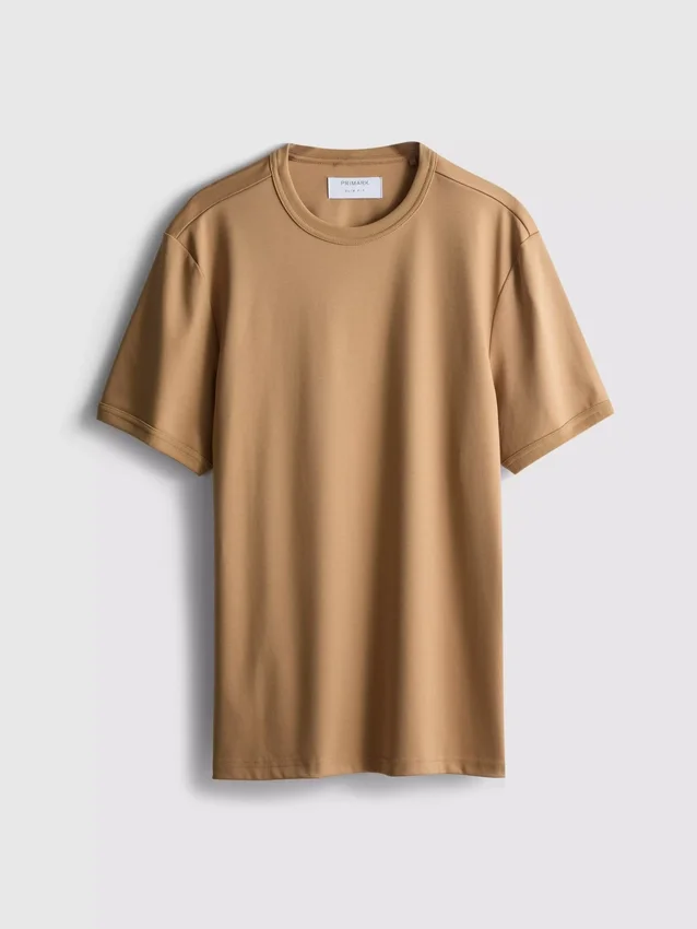 Το T-shirt «The Edit» με στενή εφαρμογή και μερσεριζέ ύφασμα