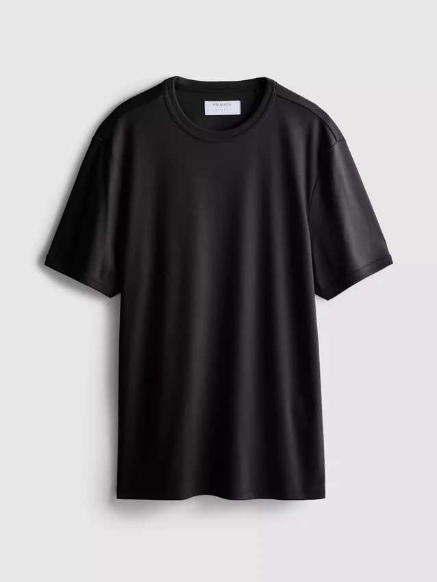 Το T-shirt «The Edit» με στενή εφαρμογή και μερσεριζέ ύφασμα