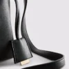 Τσάντα crossbody με διπλό ενισχυτικό τμήμα