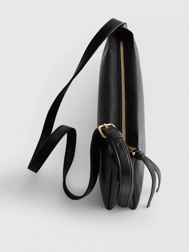 Τσάντα crossbody με διπλό ενισχυτικό τμήμα