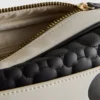 Τσάντα φωτογραφικής μηχανής τύπου crossbody με τον Μίκυ Μάους της Disney