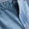 Τζιν από βαμβακερό ντένιμ με μεσαίο ύψος μέσης και φαρδιά πόδια