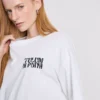 Βαμβακερό φαρδύ μπλουζάκι τύπου «boyfriend» με γραφικά