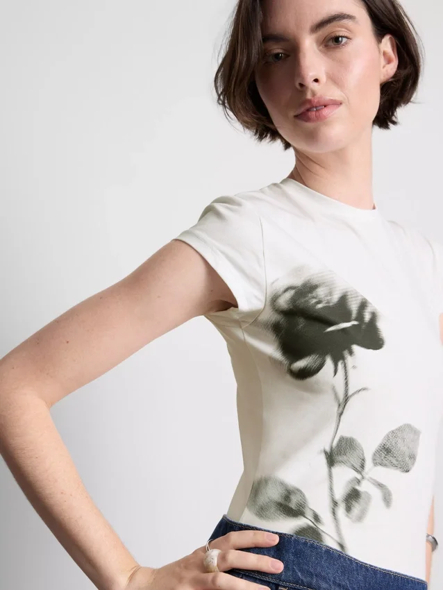 Βαμβακερό παιδικό μπλουζάκι με floral τύπωμα