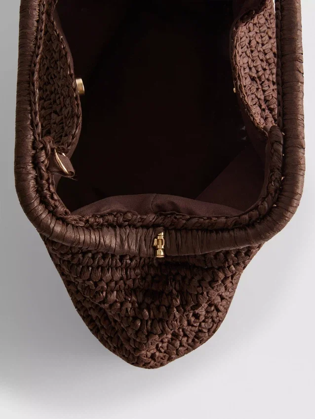 Υφασμένη τσάντα clutch